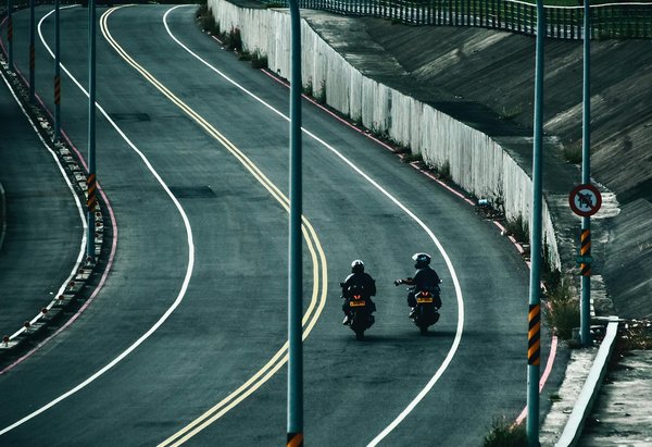 Découvrez la Diversité des Motos Suzuki : Du Cruiser Élégant à la Sportive Passionnante